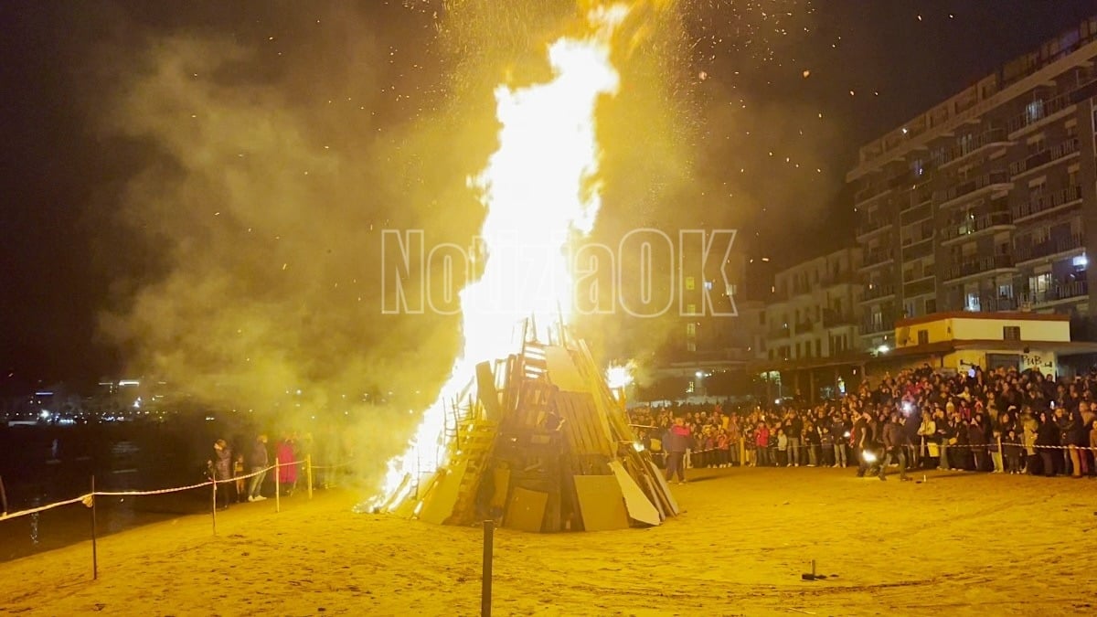 Fuochi e tradizione: Crotone verso la “santa della luce” - 