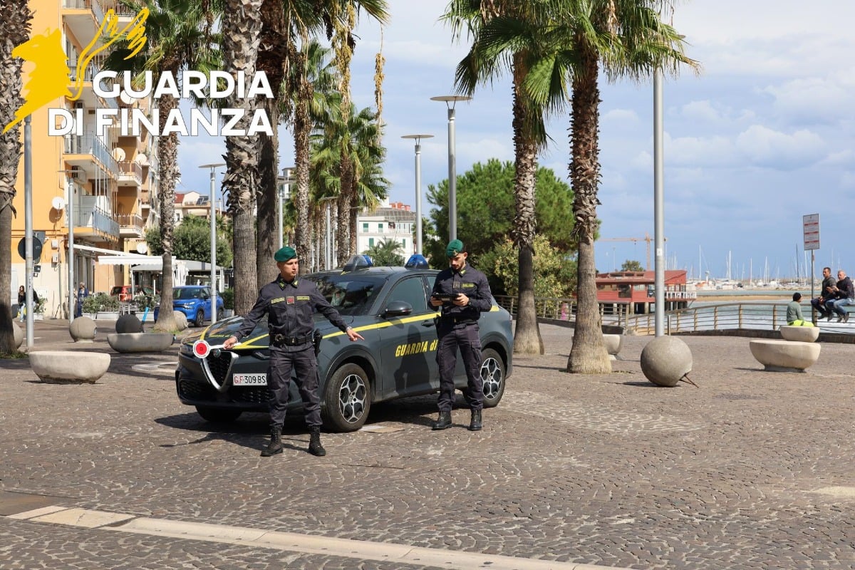 Operazione antimafia a Crotone: tre arresti e sequestri per ‘ndrangheta nel settore food e beverage - 