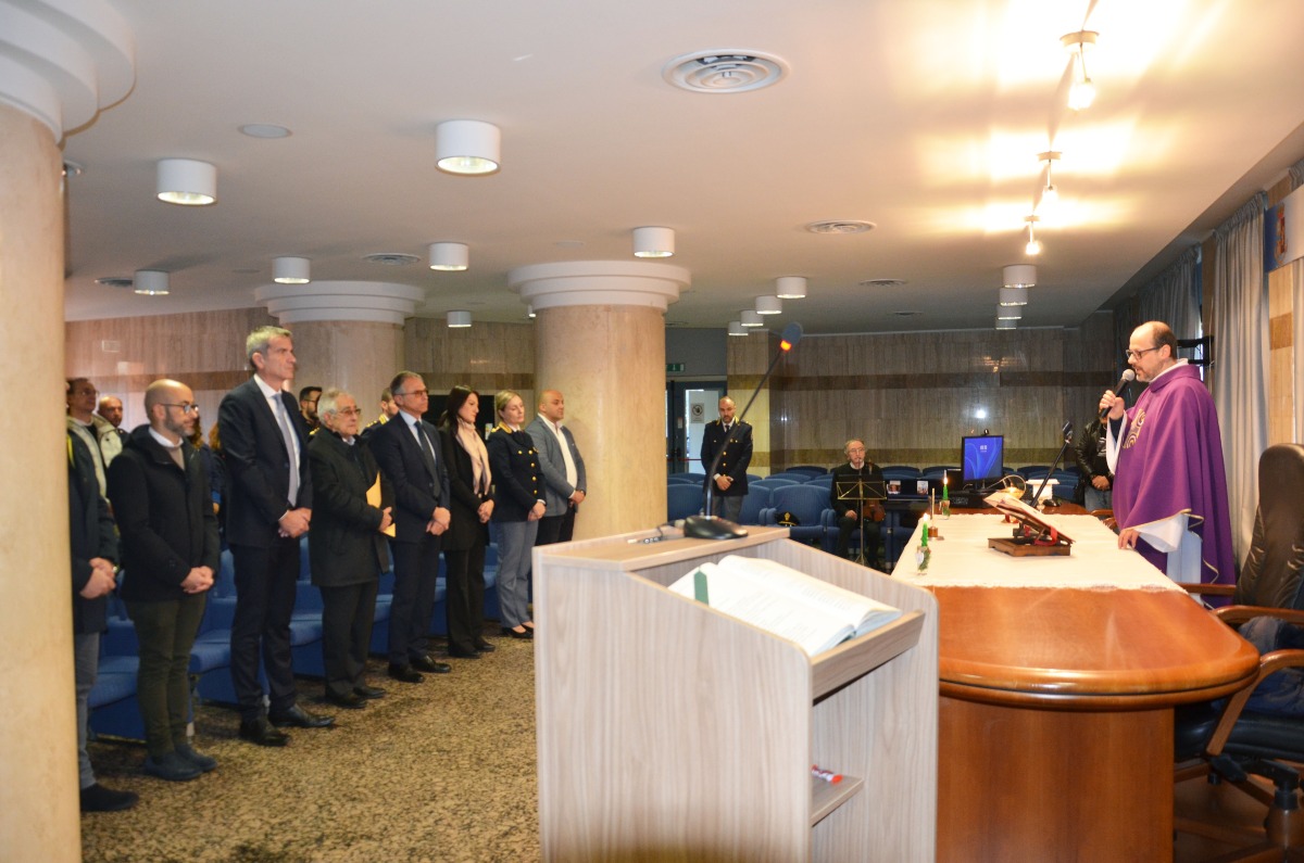 Catanzaro - La Polizia di Stato ricorda Antonio Trotta - 