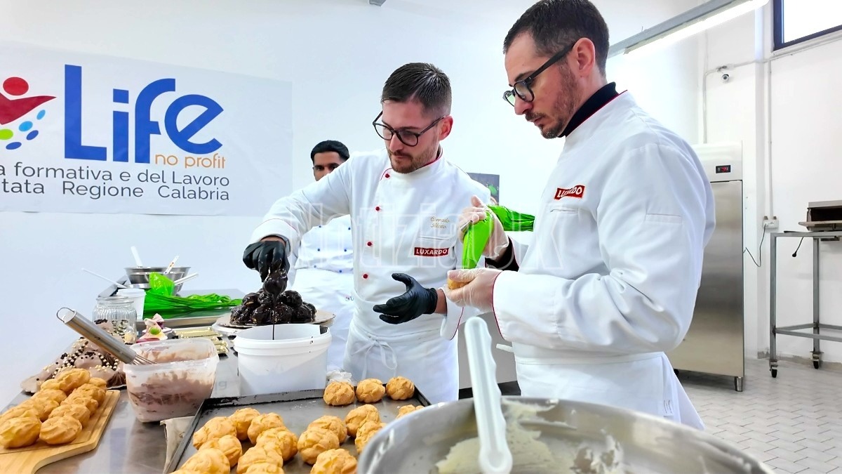 (VIDEO) Nei laboratori di Life ETS, tra farine, creme e lieviti, nascono nuovi artigiani del gusto - 