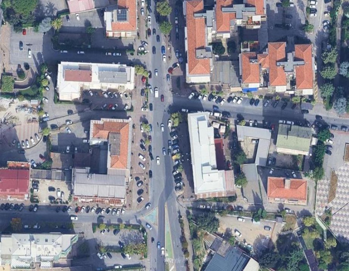 Rende, lavori di riqualificazione in via J.F. Kennedy: nuova aiuola spartitraffico in arrivo - 