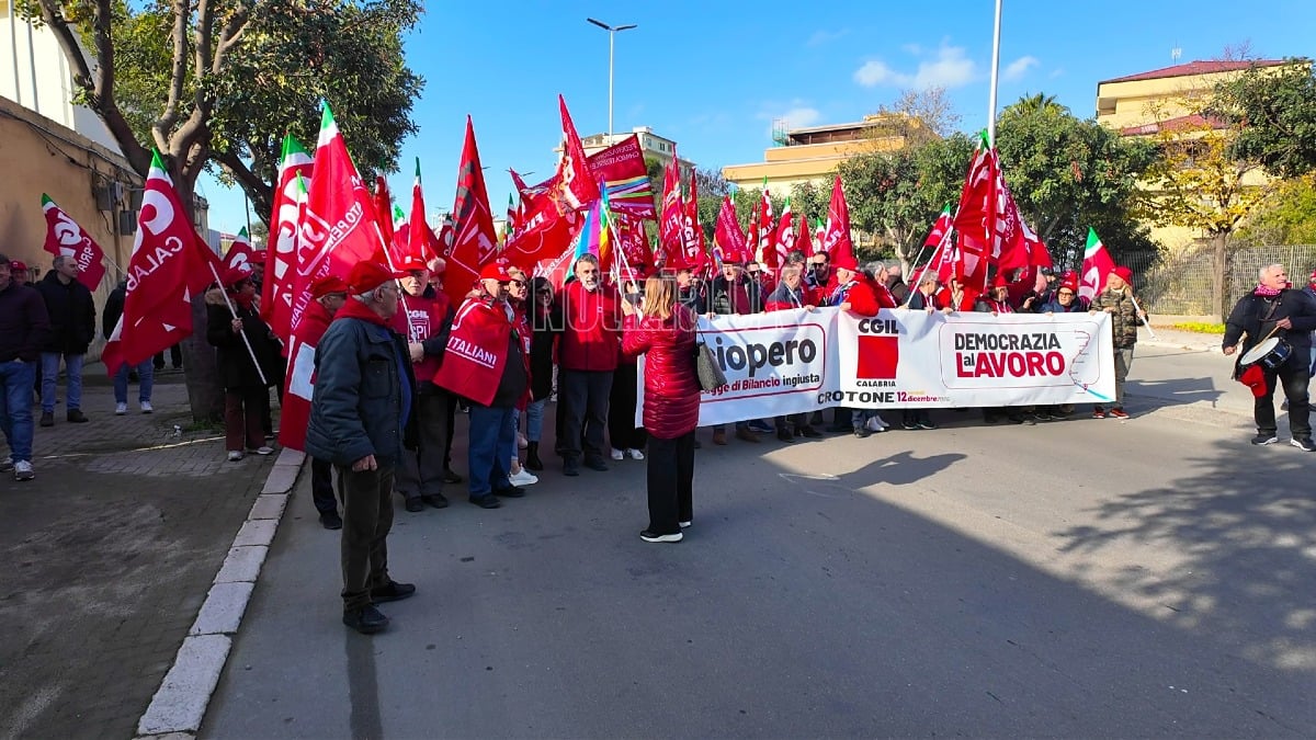 Crotone - Il centro bloccato e strade chiuse: ecco perchè - 