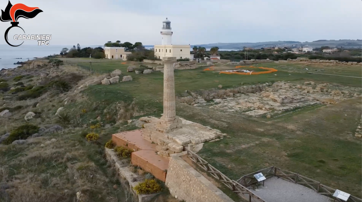 (VIDEO) Traffico illecito di reperti archeologici: 11 arresti, i tombaroli operavano a vantaggio della cosca Arena - 