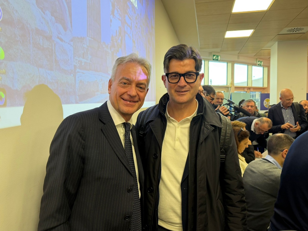 Caloveto, il Sindaco Mazza in Regione per due firme che cambiano il territorio - 