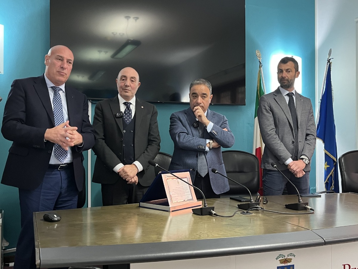  Sergio Ferrari rivolge gli auguri di Natale ad amministratori e dipendenti dell’Ente - 