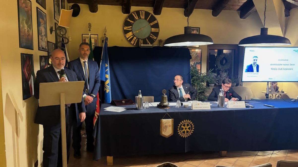 Rotary Club di Catanzaro: Cena di Natale con occhi rivolti al futuro  - 
