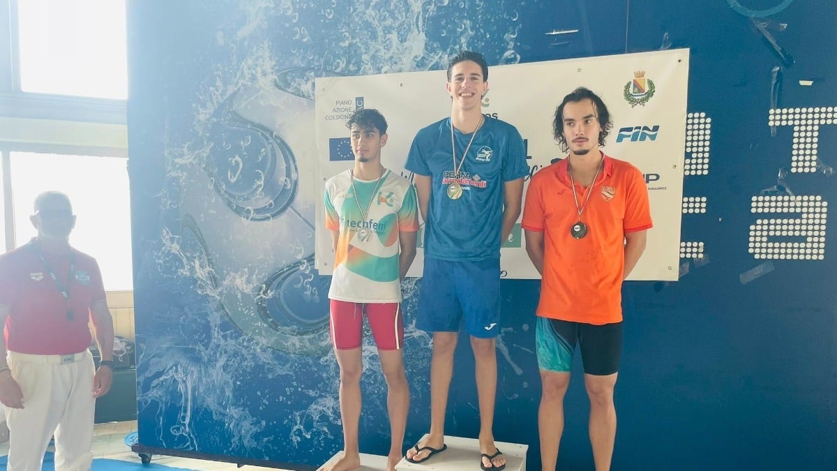 Kroton Nuoto, grandi successi ai campionati regionali assoluti di Lamezia Terme - 