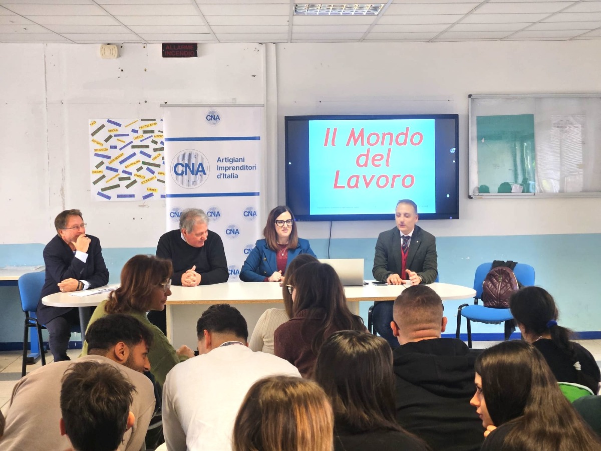 Artigianato e Intelligenza Artificiale, CNA Catanzaro incontra gli studenti - 