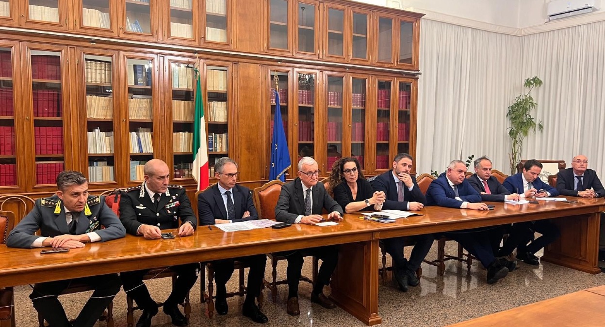 Catanzaro - Emergenza Fiumarella, la Regione stanzia 170mila euro per la bonifica dopo l’incendio di rifiuti - 