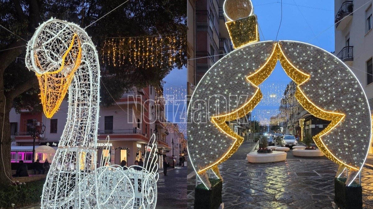 Crotone - Natale, nuove installazioni luminose su corso Vittorio Veneto - 
