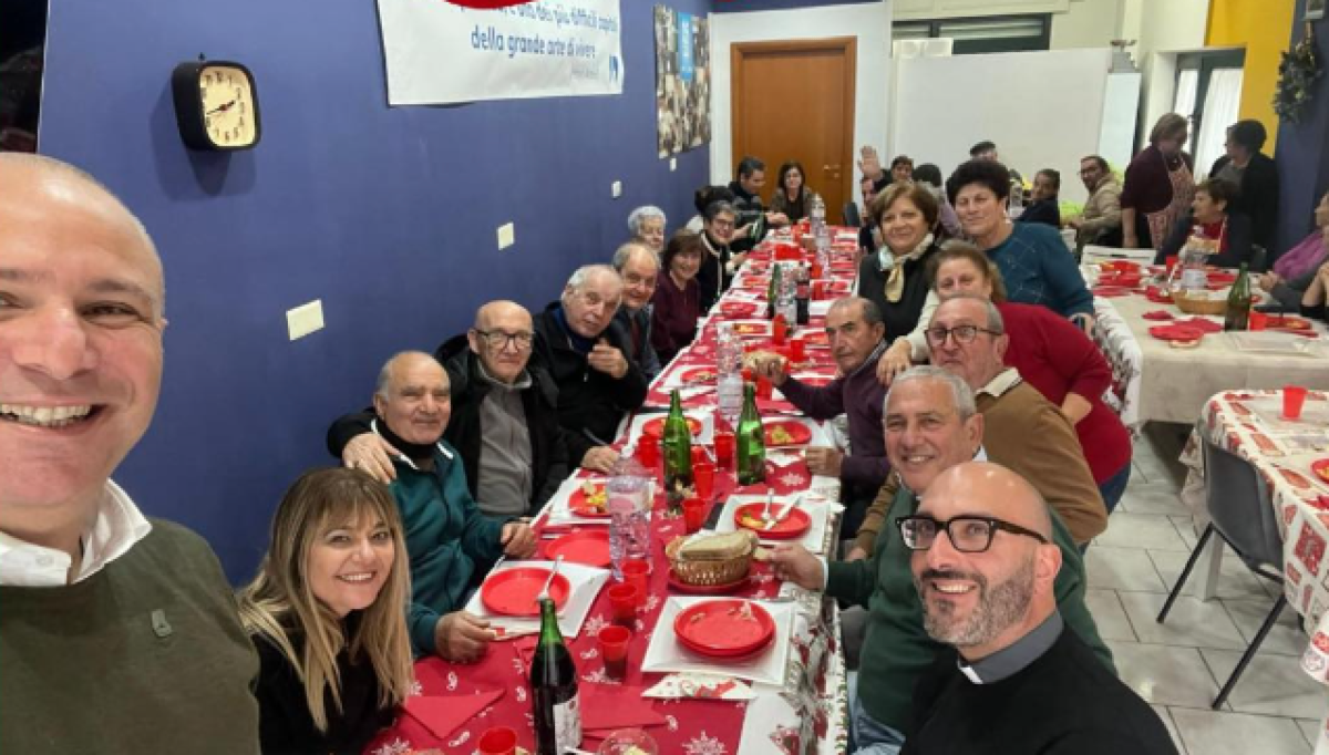 Praia a Mare, il Comune accanto agli anziani al pranzo dell’Associazione San Paolo - 