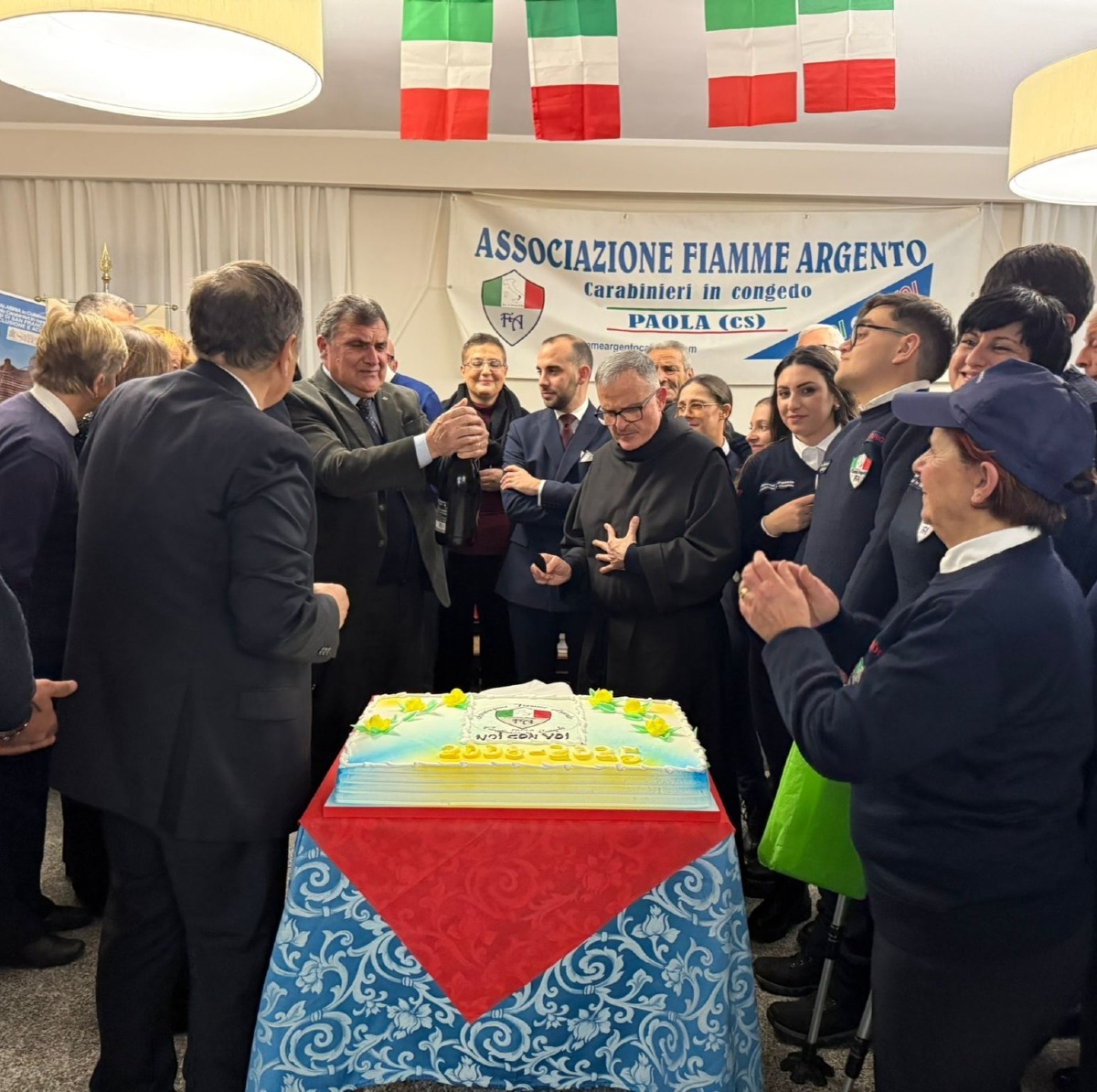 Paola, celebrazione della tradizionale festa dell'Associazione "Fiamme Argento Carabinieri in Congedo" - 