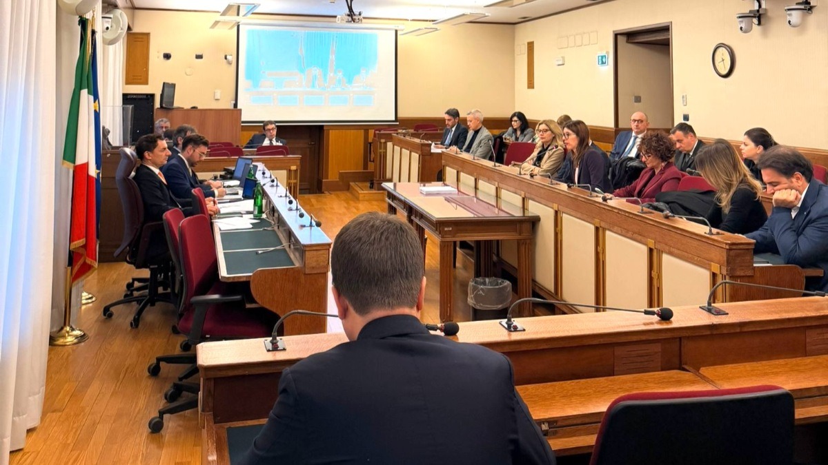 Sin di Crotone, approvata la relazione della Commissione ecomafie: Morrone chiede soluzioni concrete - 