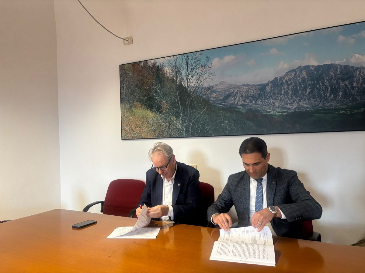 Aree protette, siglata prima intesa in Italia tra un Parco marino regionale e un Parco nazionale montano - 