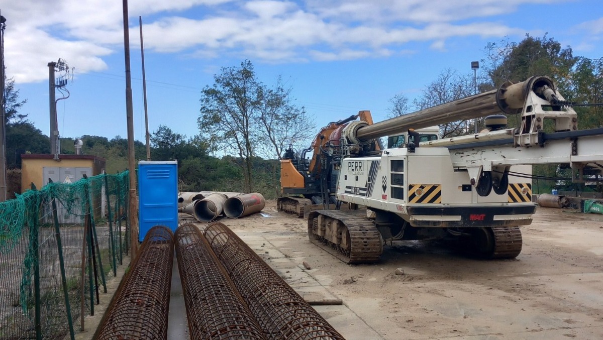 Caraffa di Catanzaro, in corso i lavori di mitigazione del rischio idrogeologico nel Fosso Ngica - 