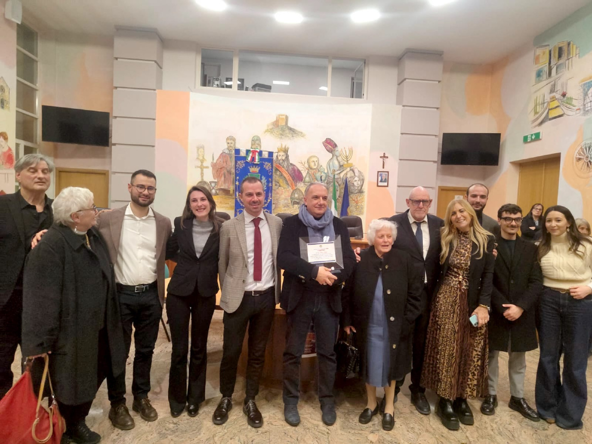 Cosenza - Al Prof. Nimpo il Premio cultura 2025 Brutium - 