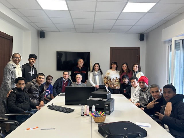 Settingiano - Un PC per il futuro: donazione ai ragazzi della Casa San Martino - 