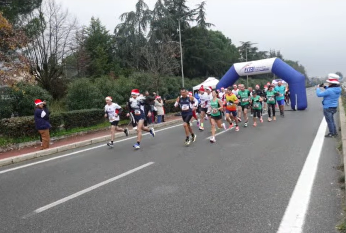 Santa Claus Run, Federico Sessa trionfa a Rende - 