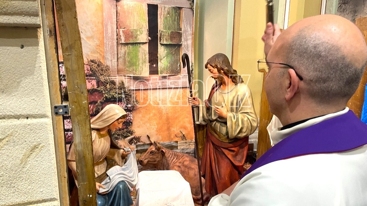 Crotone - Il presepe della Chiesa dell’Immacolata: bambini e famiglie celebrano la Natività   - 