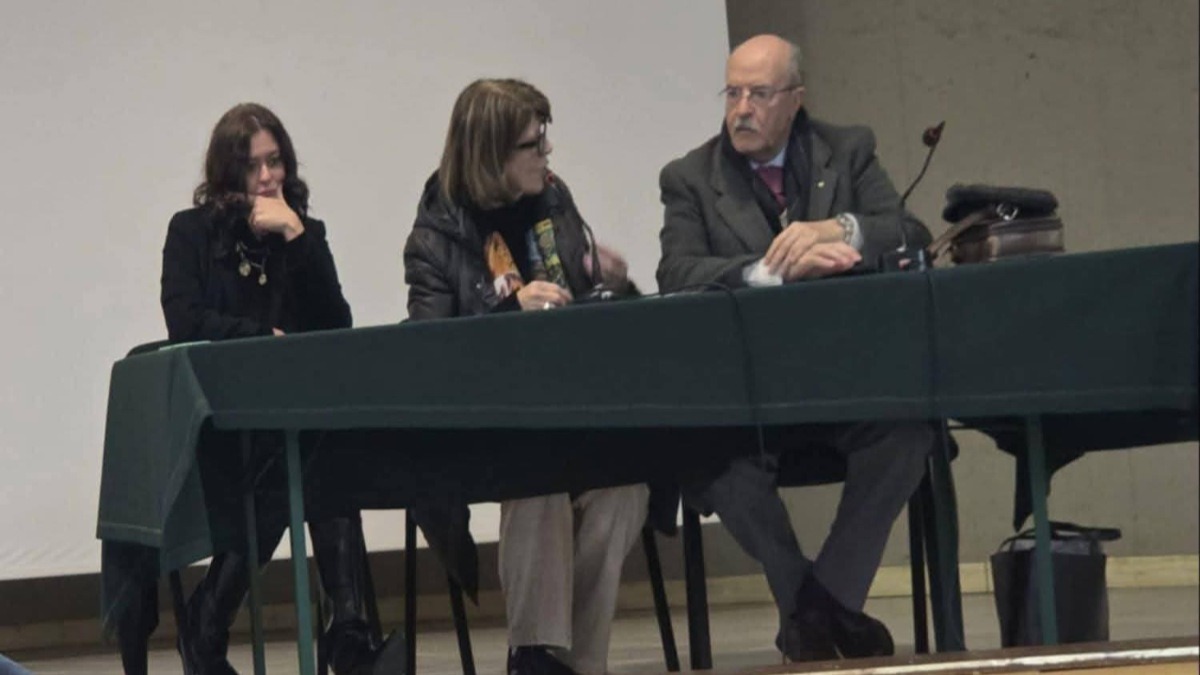 Crotone tra emergenza ambientale e salute: cittadini chiedono risposte - 