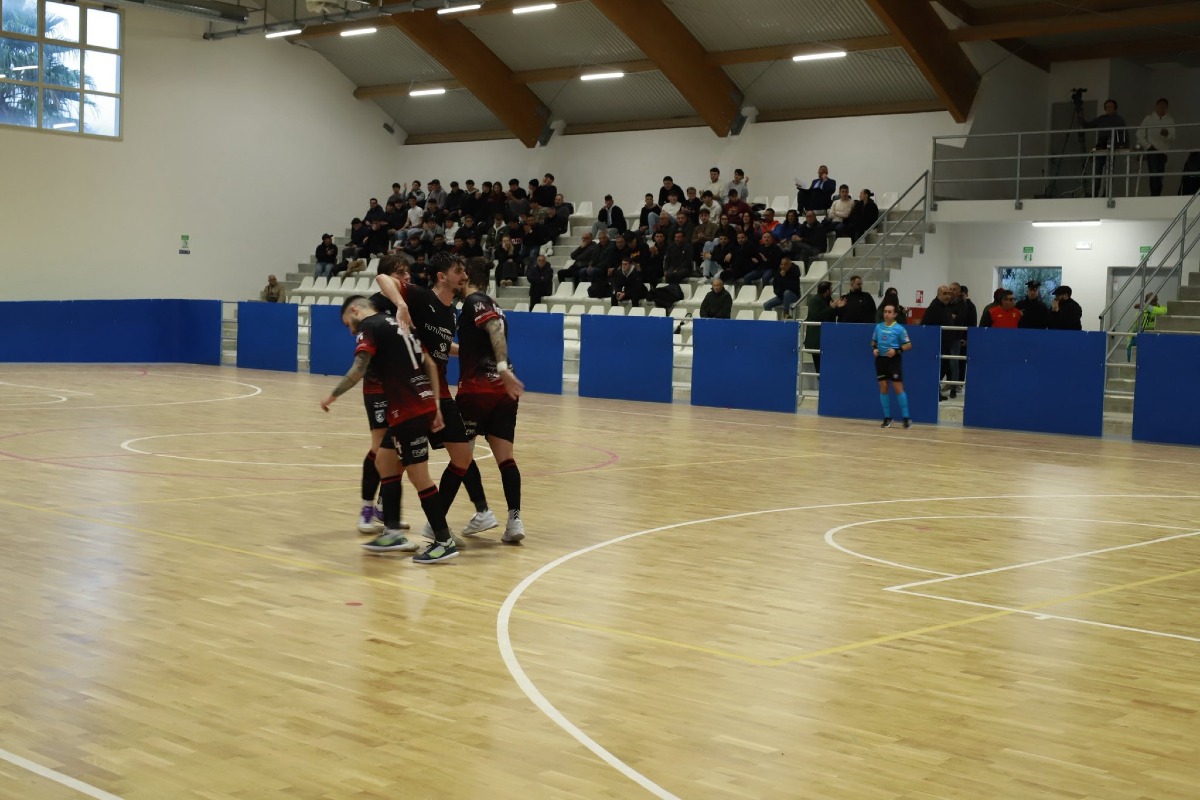 Soverato Futsal, sconfitta amara nel debutto al Palasport: 3-6 - 