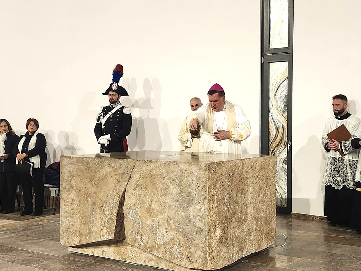 Squillace Lido in festa per la dedicazione della nuova chiesa di San Nicola Vescovo - 