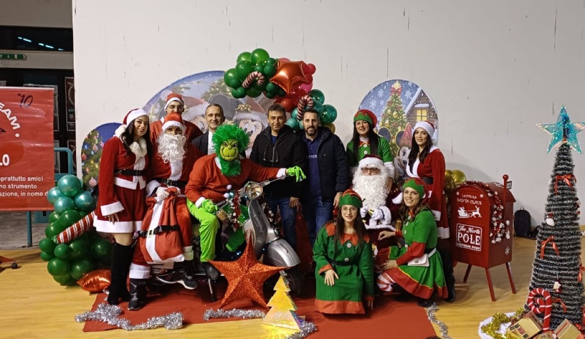 Grande Successo per l'Evento Natalizio al Palazzetto dello Sport di Botricello - 