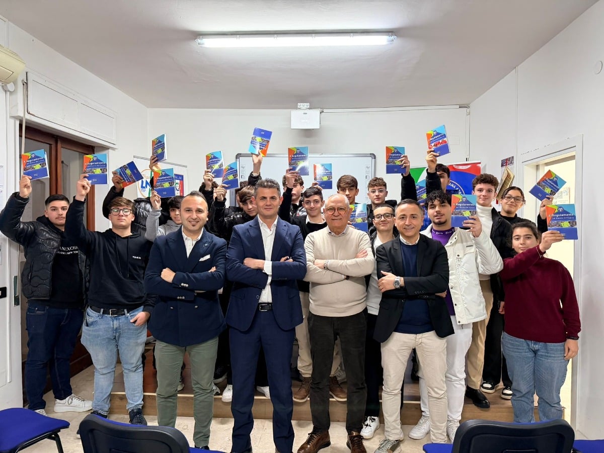 Crotone: 19 nuovi fischietti per la Sezione AIA “G. Cosentino” - 