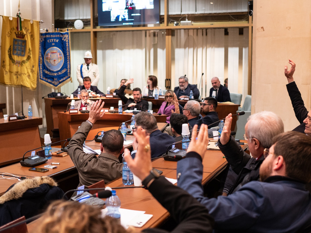 Corigliano-Rossano - Il Consiglio comunale approva i debiti fuori bilancio - 