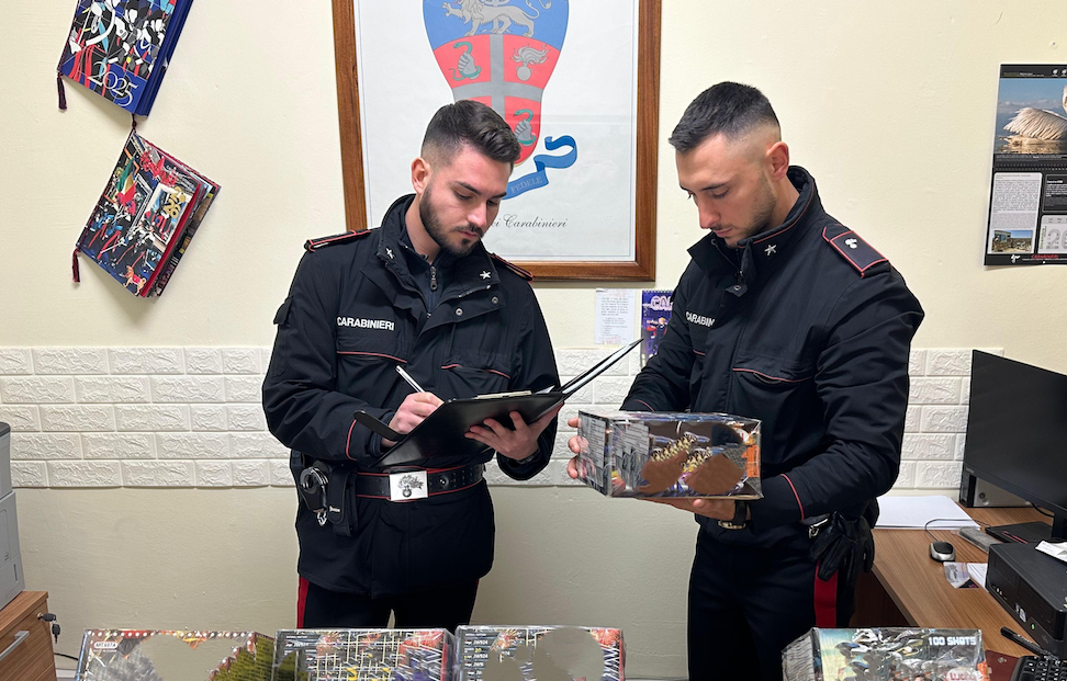 Davoli - Sequestrati 40 kg di Fuochi d'artificio Illegali  - 