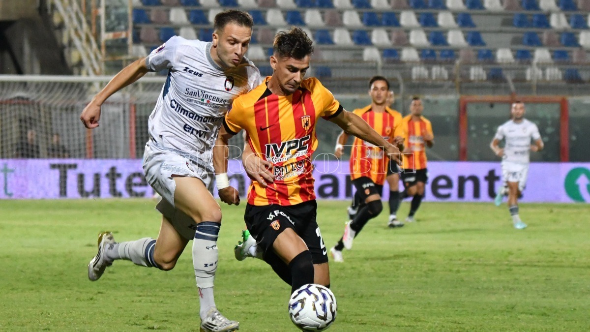 #BeneventoCrotone | Sanniti avanti nei precedenti al Vigorito - 