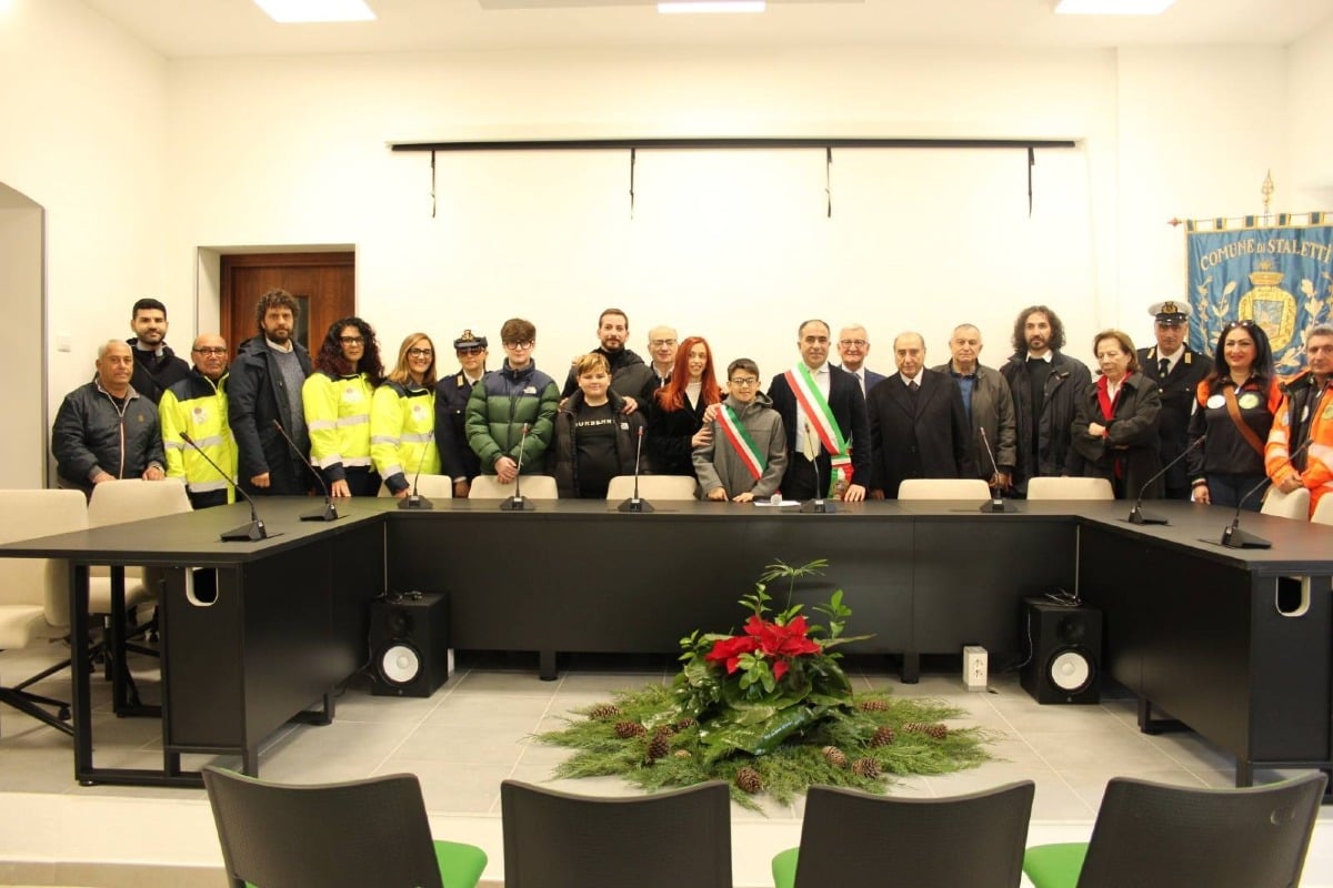 Riapre il Palazzo Municipale di Stalettì: un nuovo Inizio per la Comunità - 