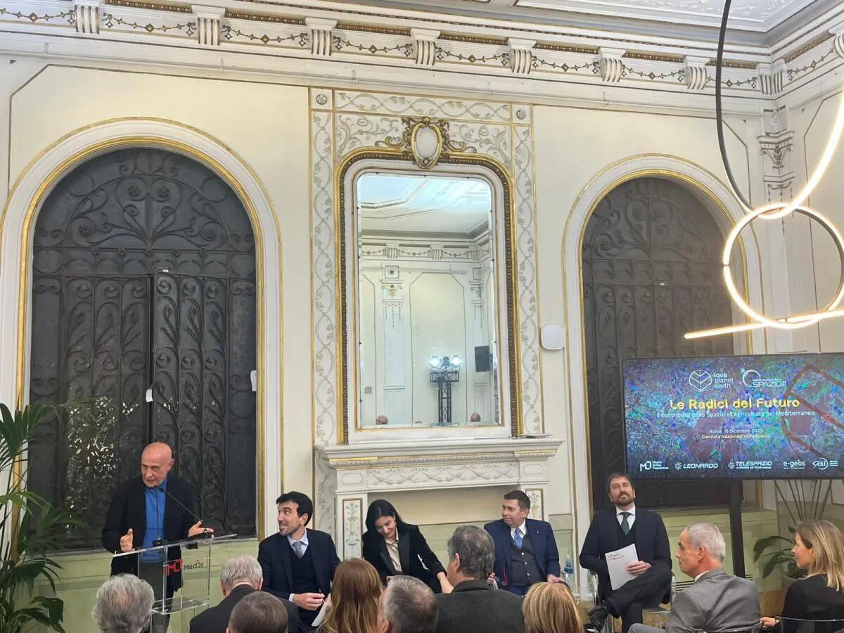 Il calendario Love Planet Earth racconta l’agricoltura del Mediterraneo - 