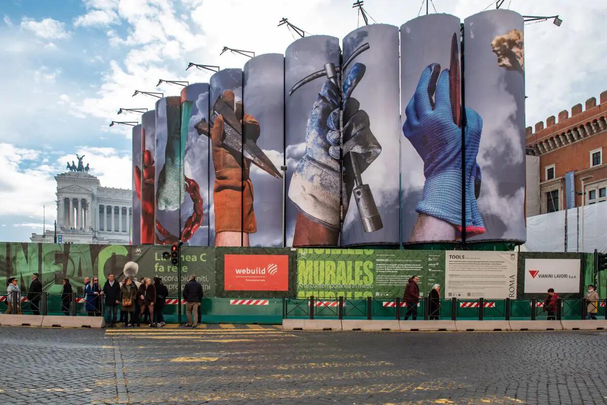 Metro C: Webuild, a Piazza Venezia terza opera ‘Murales’ dedicata al lavoro - 