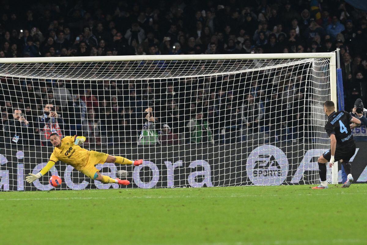 Napoli ai quarti di Coppa Italia, il Cagliari si arrende ai rigori - 