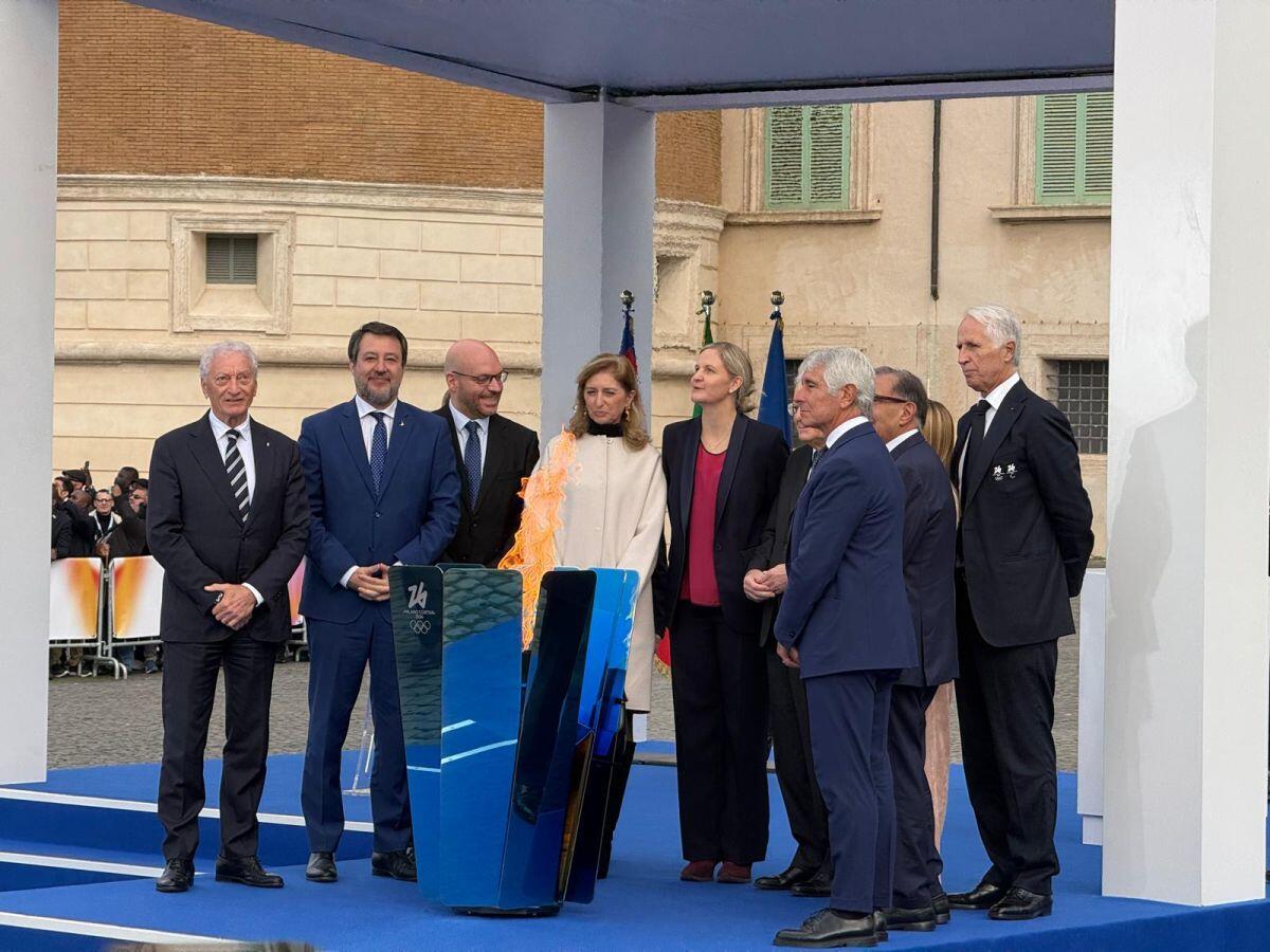 Mattarella accende il braciere di Milano-Cortina 2026 - 