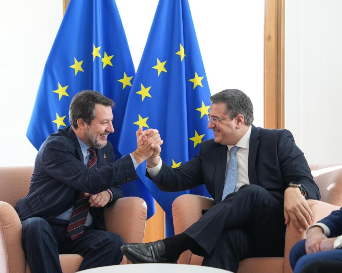 Ponte sullo Stretto, dialogo tra il commissario Ue ai trasporti e Salvini “Bruxelles vuole l’opera” - 