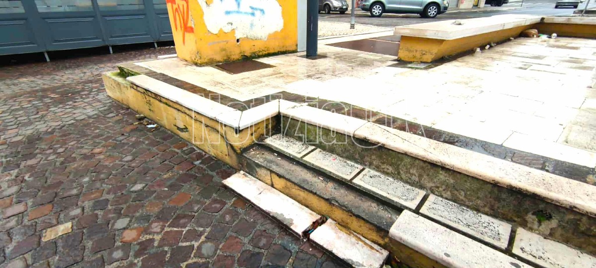 Piazza Lea Garofalo - Crotone (Redazione - 3.12.2025) 3