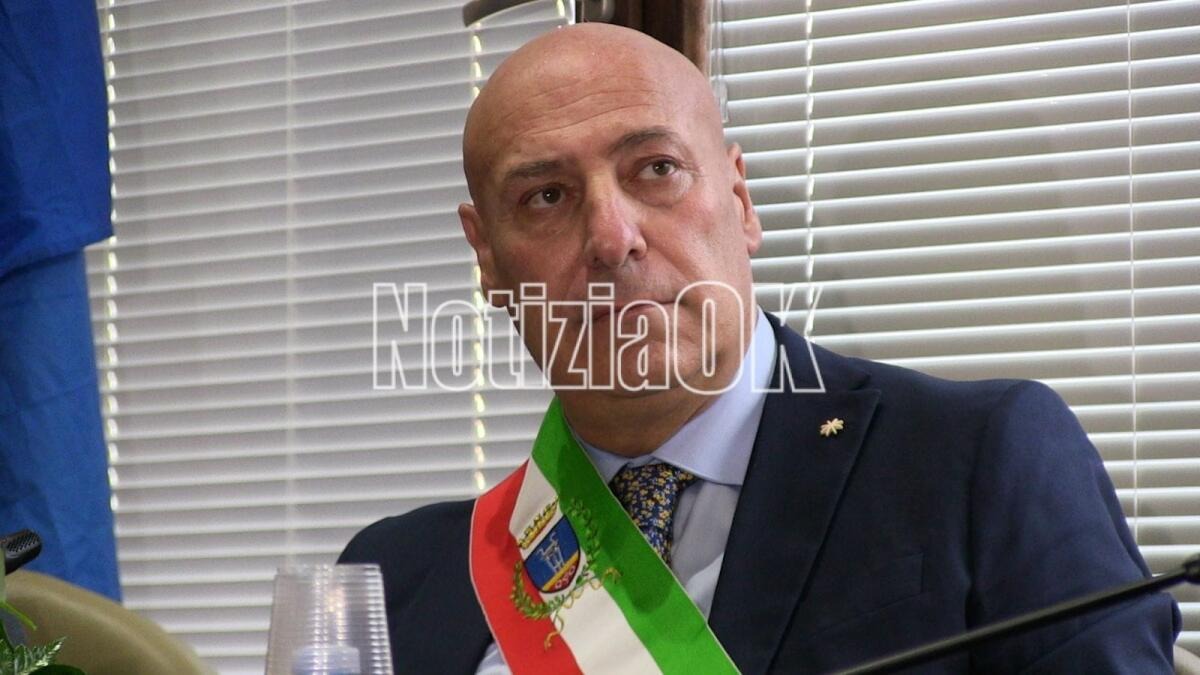 Crotone, il sindaco Voce risponde al generale Errigo: "Ai cittadini interessano i risultati" - vincenzo voce redazione