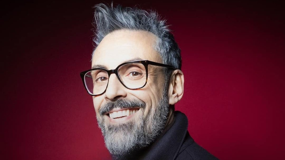 Brunori Sas torna a Sanremo 2026: ospite speciale per la serata dei duetti - 