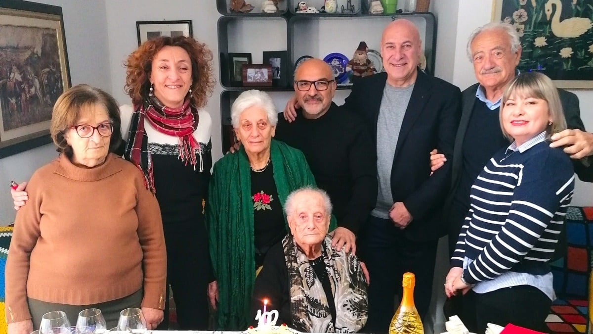 Capodanno speciale a Crotone: Rosalia Cortese compie 100 anni - 