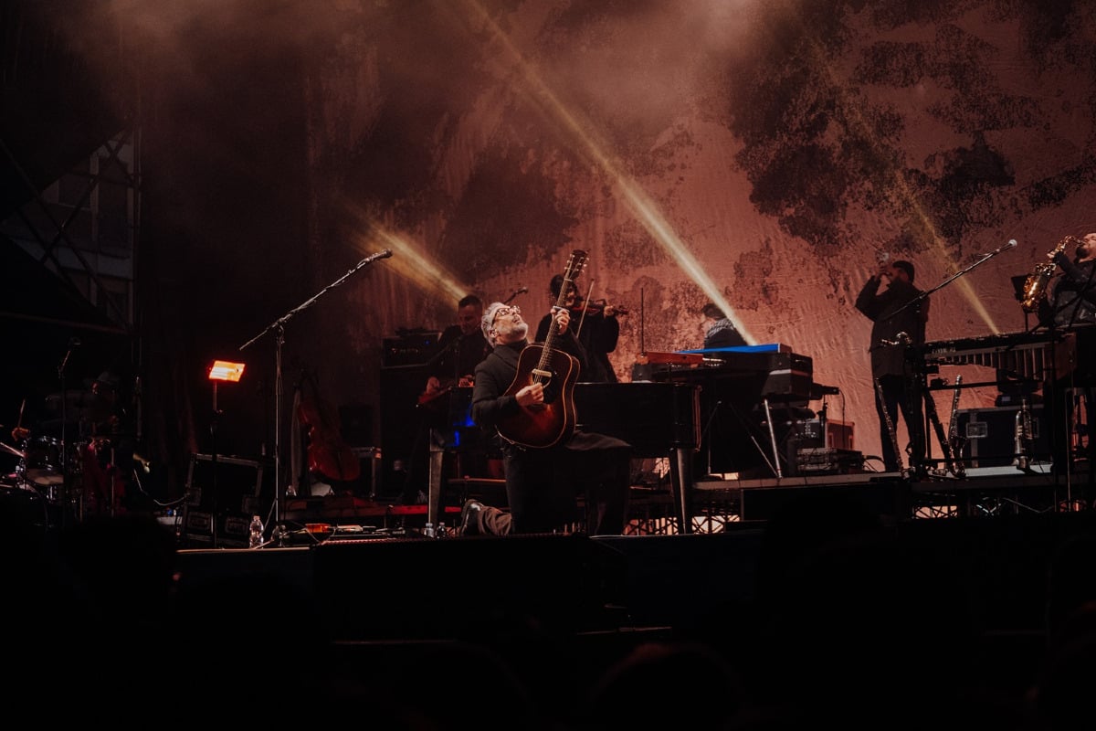 Cosenza - Capodanno con Brunori Sas, il Sindaco elogia l'artista - 