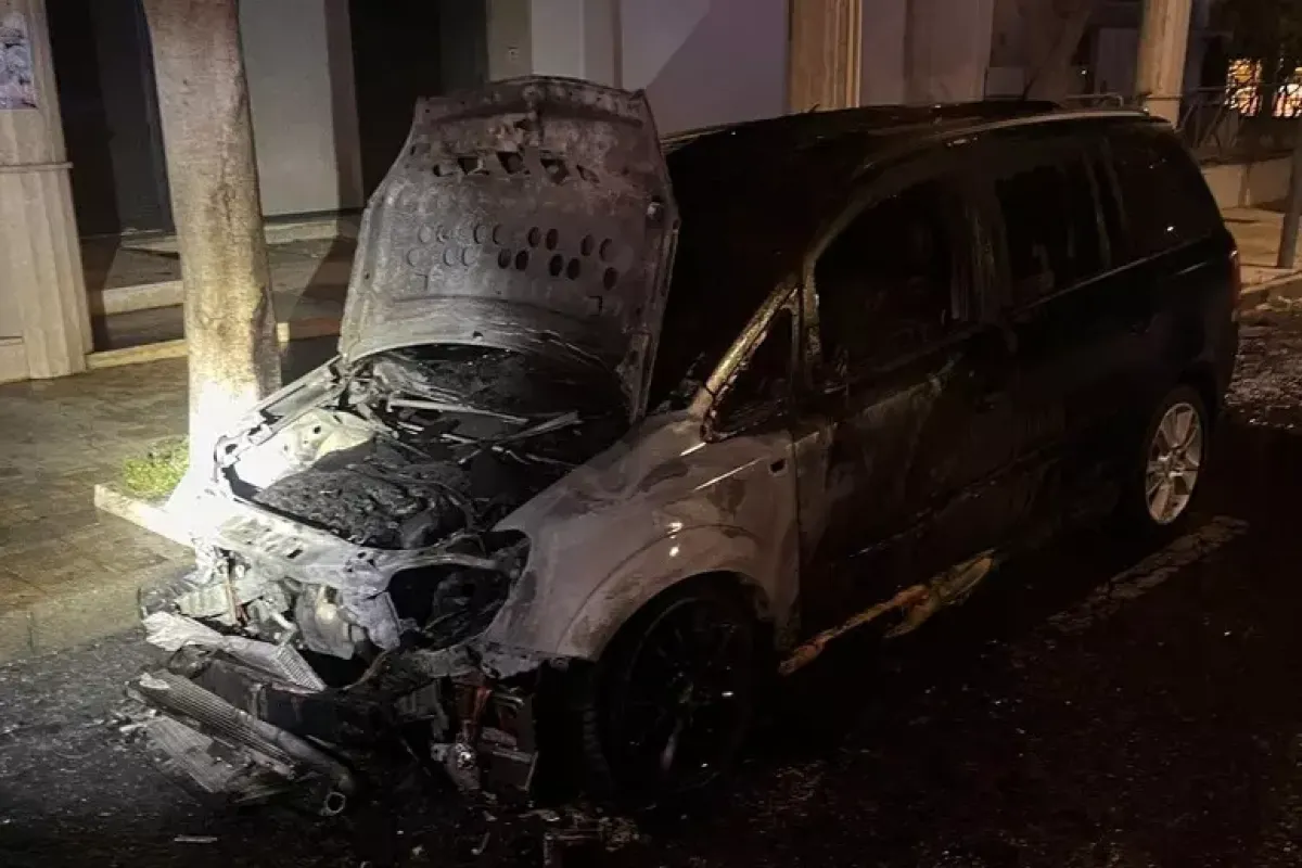 Auto in fiamme a Rossano, indagini dei carabinieri - 