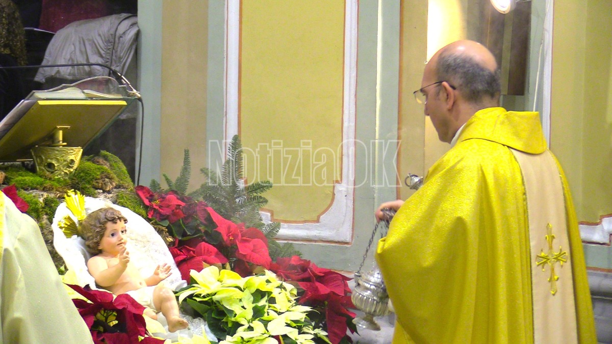 Epifania a Crotone, Monsignor Saraco: «Tra regali, cibo e feste rischiamo di perdere il senso del Natale» - 