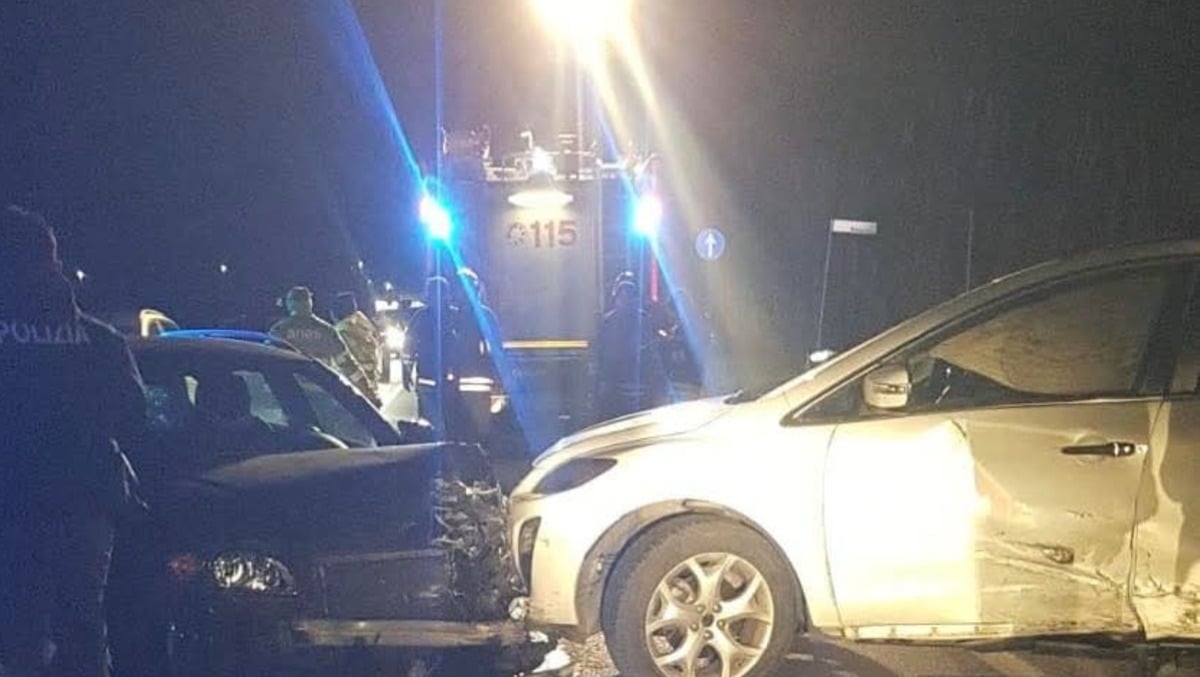 Nuovo incidente sulla Statale 106: scontro tra veicoli  - 