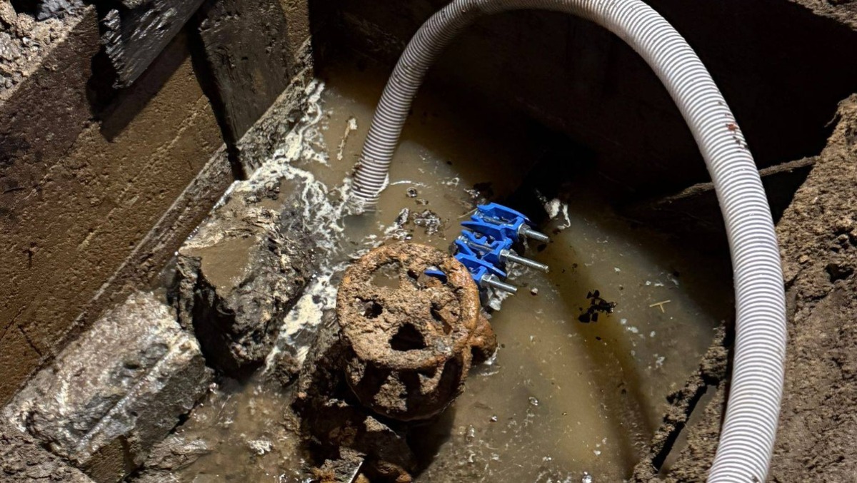 Intervento notturno a San Giovanni in Fiore: risolto il problema della perdita d’acqua nel quartiere Olivaro - 