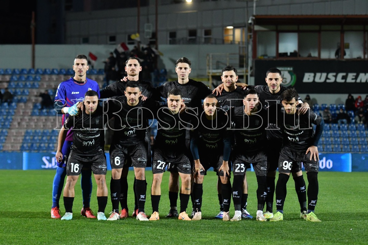 #CrotoneTeamAltamura 0-1 | Un 2026 amaro, rossoblù battuti anche all'Ezio Scida  - 