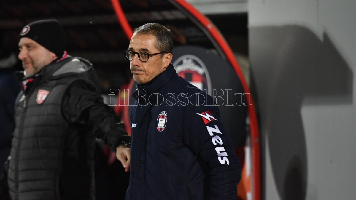  #CrotoneTeamAltamura 0-1 | Longo: "Il punto più basso, sono il primo responsabile: c'è solo da chiedere scusa" - 