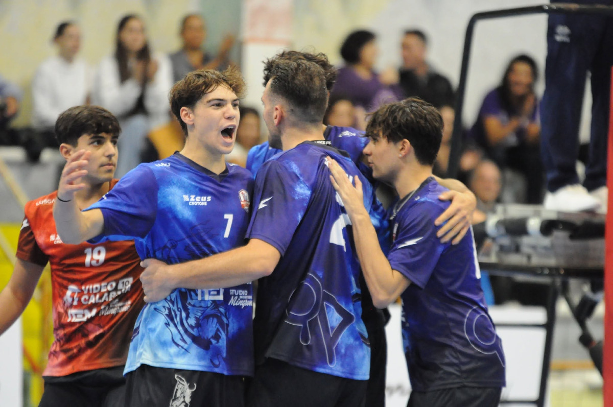 Pallavolo - I Tritoni lottano ma cedono alla squadra di Sciacca - 