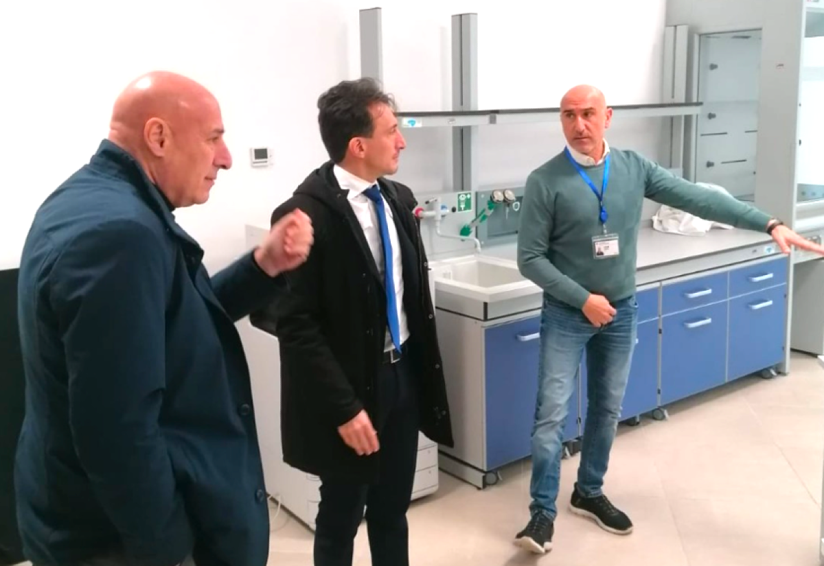 Crotone, il Rettore Greco in visita al Corso Interateneo di Medicina e Chirurgia TD - 